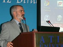 Kürsüde b090i001.jpg