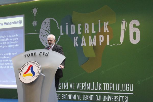 Kürsüde b150i001.jpg